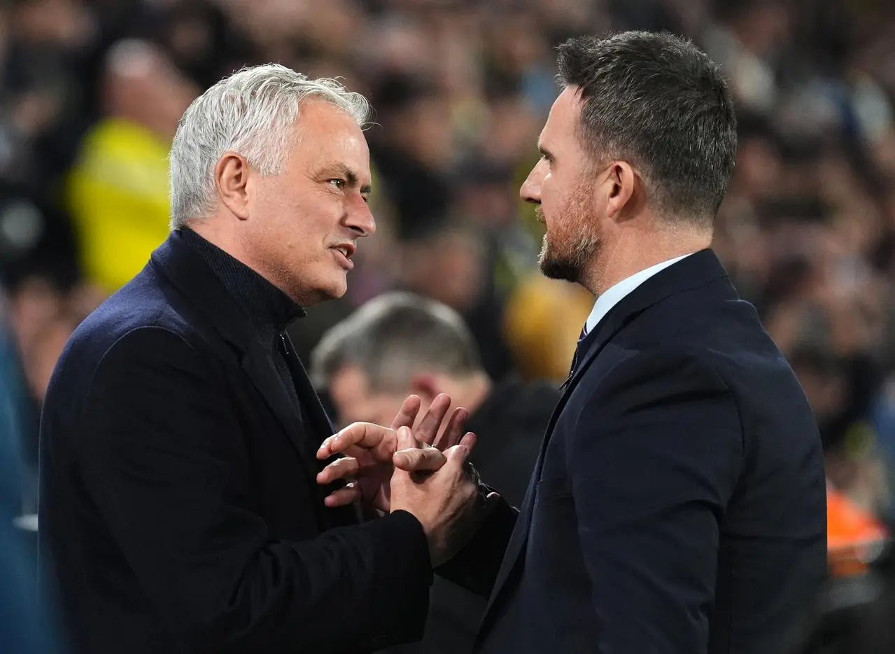 Fenerbahce manager Jose Mourinho greets Rangers interim manager Barry Ferguson