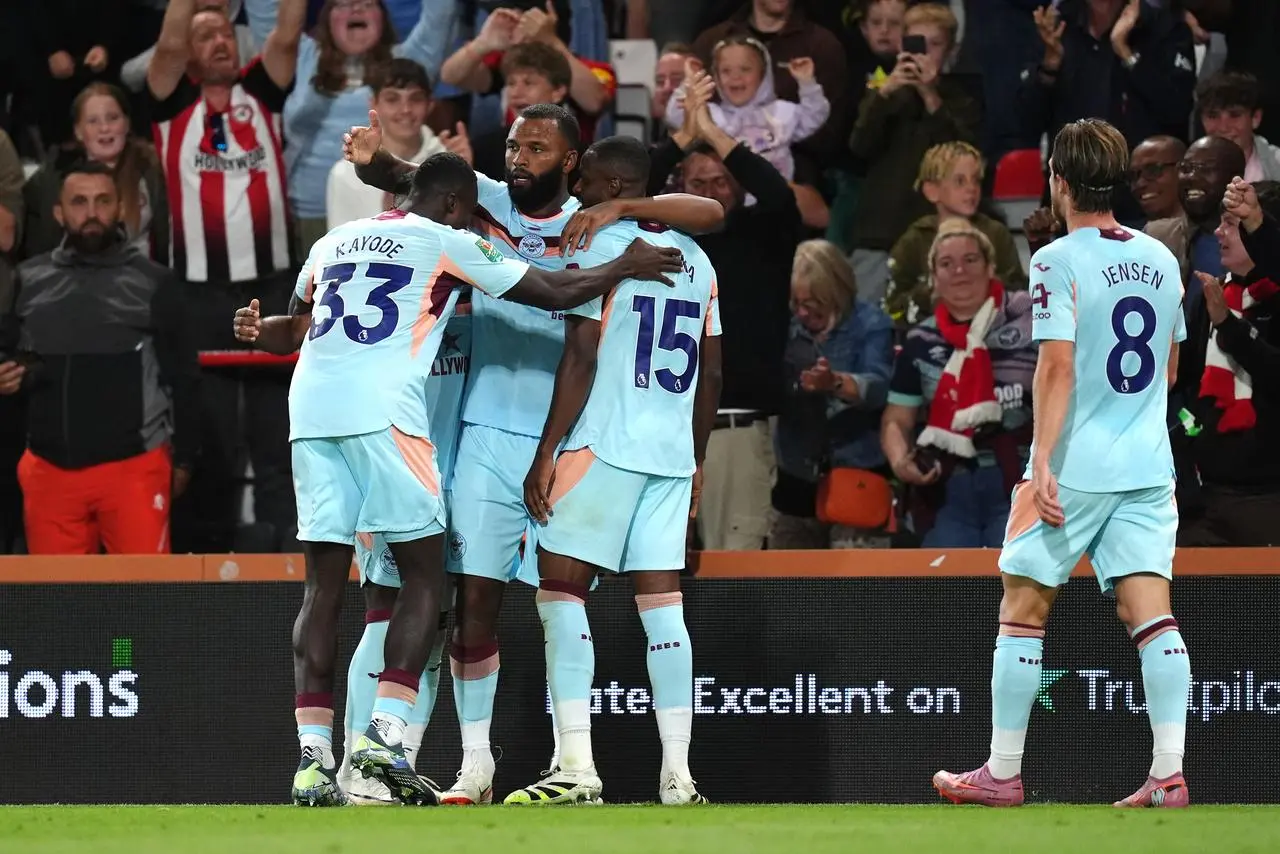 Brentford players celebrate Igor Thiago's strike against Bournemouth 