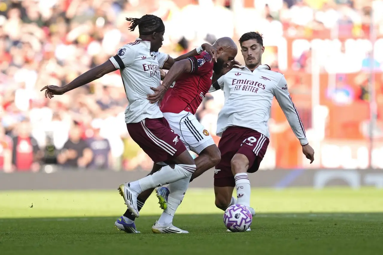 Kai Havertz battles for the ball