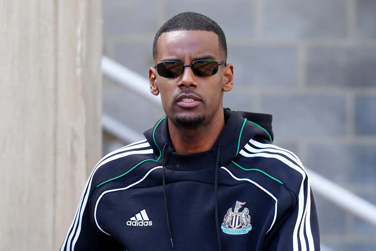Newcastle's Alexander Isak arrives at St James' Park ahead of a Premier League match against Everton