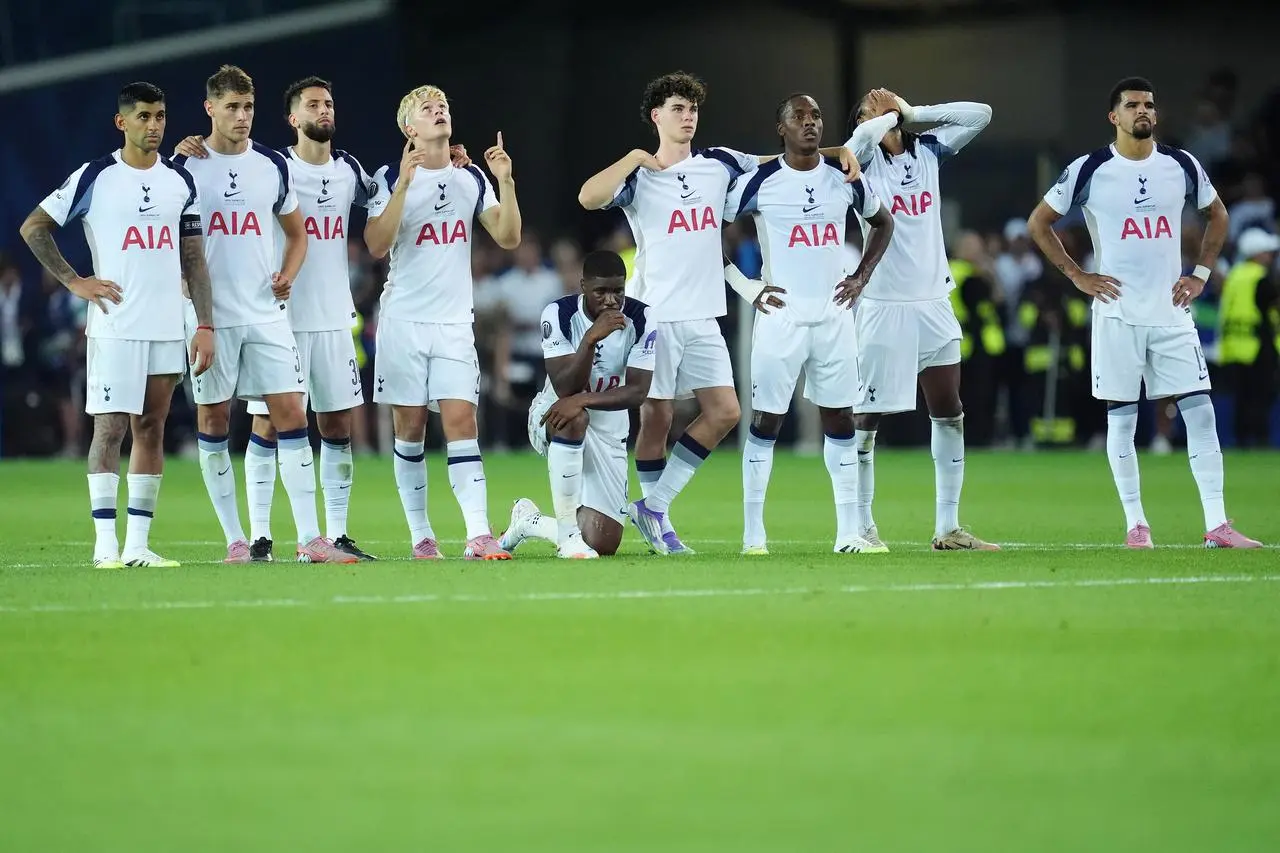 Tottenham players during penalties