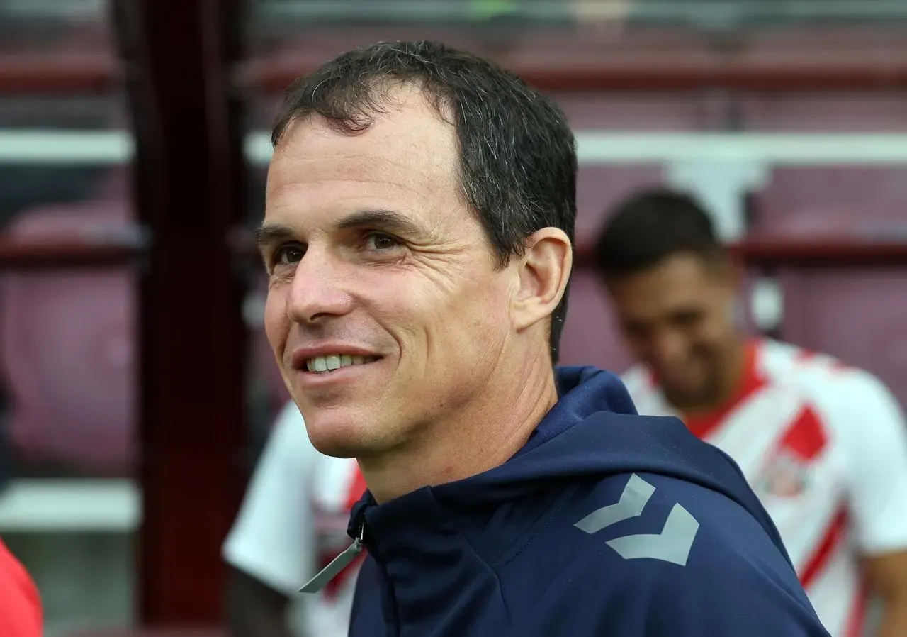 Sunderland manager Regis Le Bris before a game