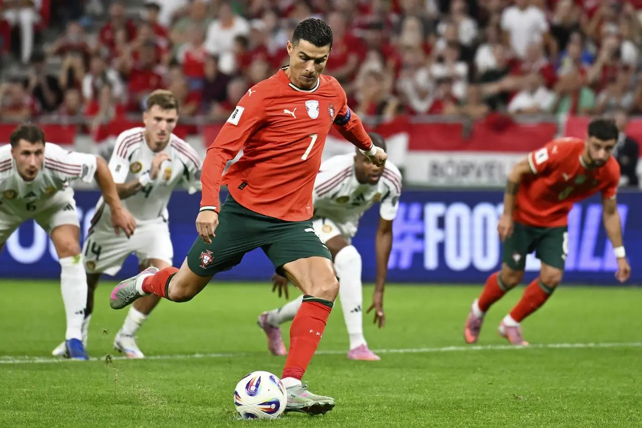 APTOPIX Hungary Portugal WCup Soccer