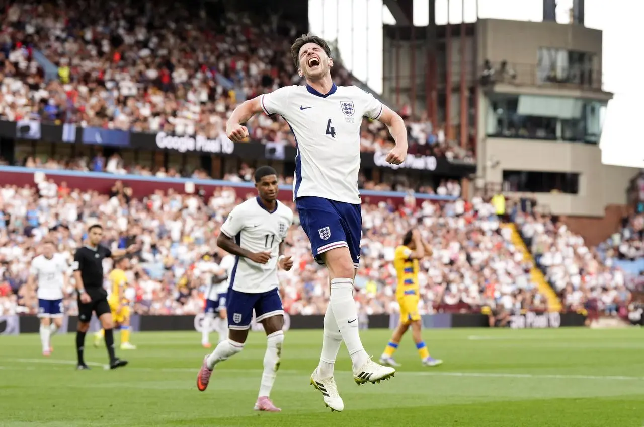 Declan Rice celebrates