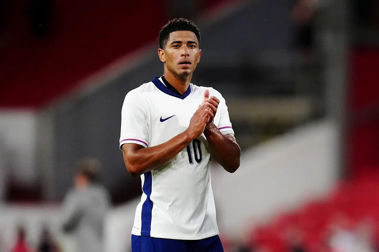 Jude Bellingham applauding