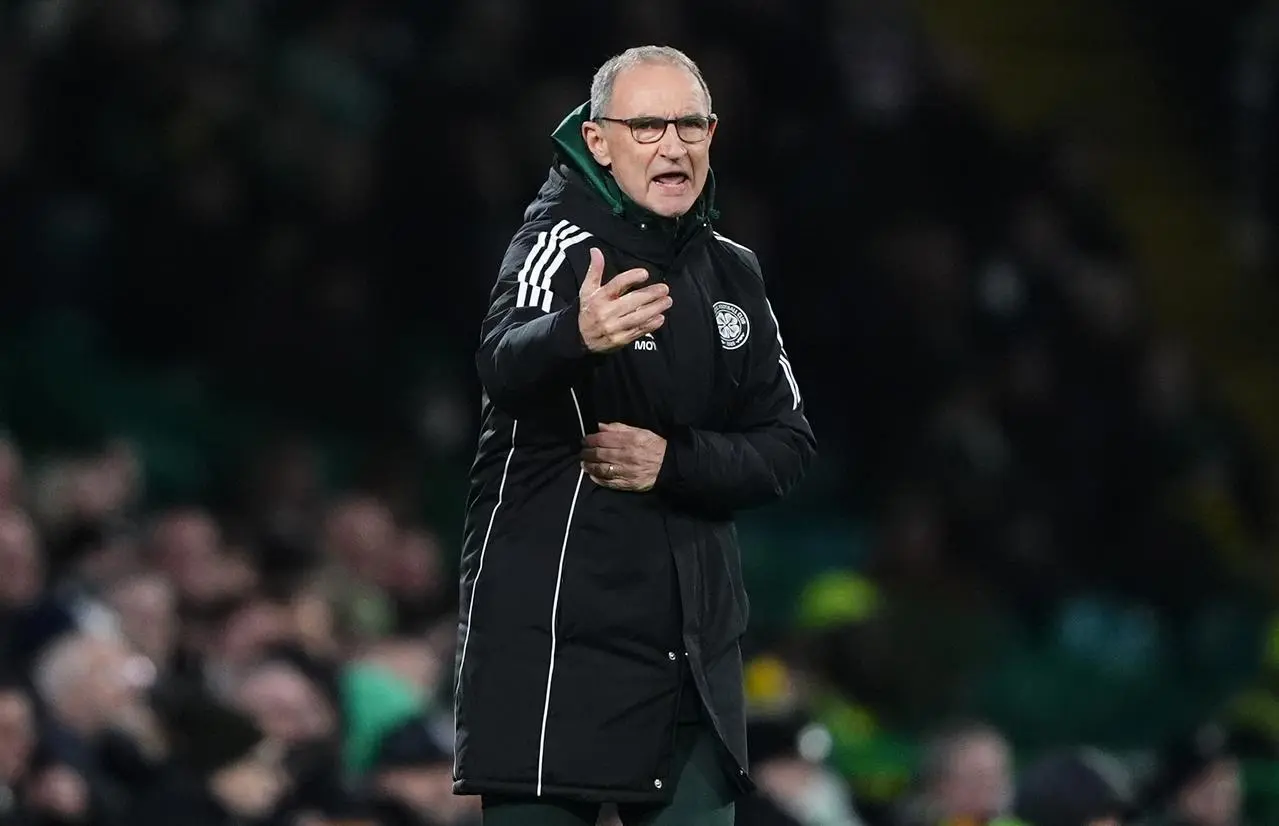 Martin O’Neill shouts instructions on the touchline