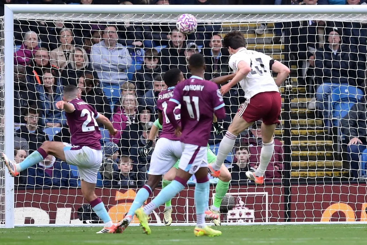 Declan Rice powers home a header