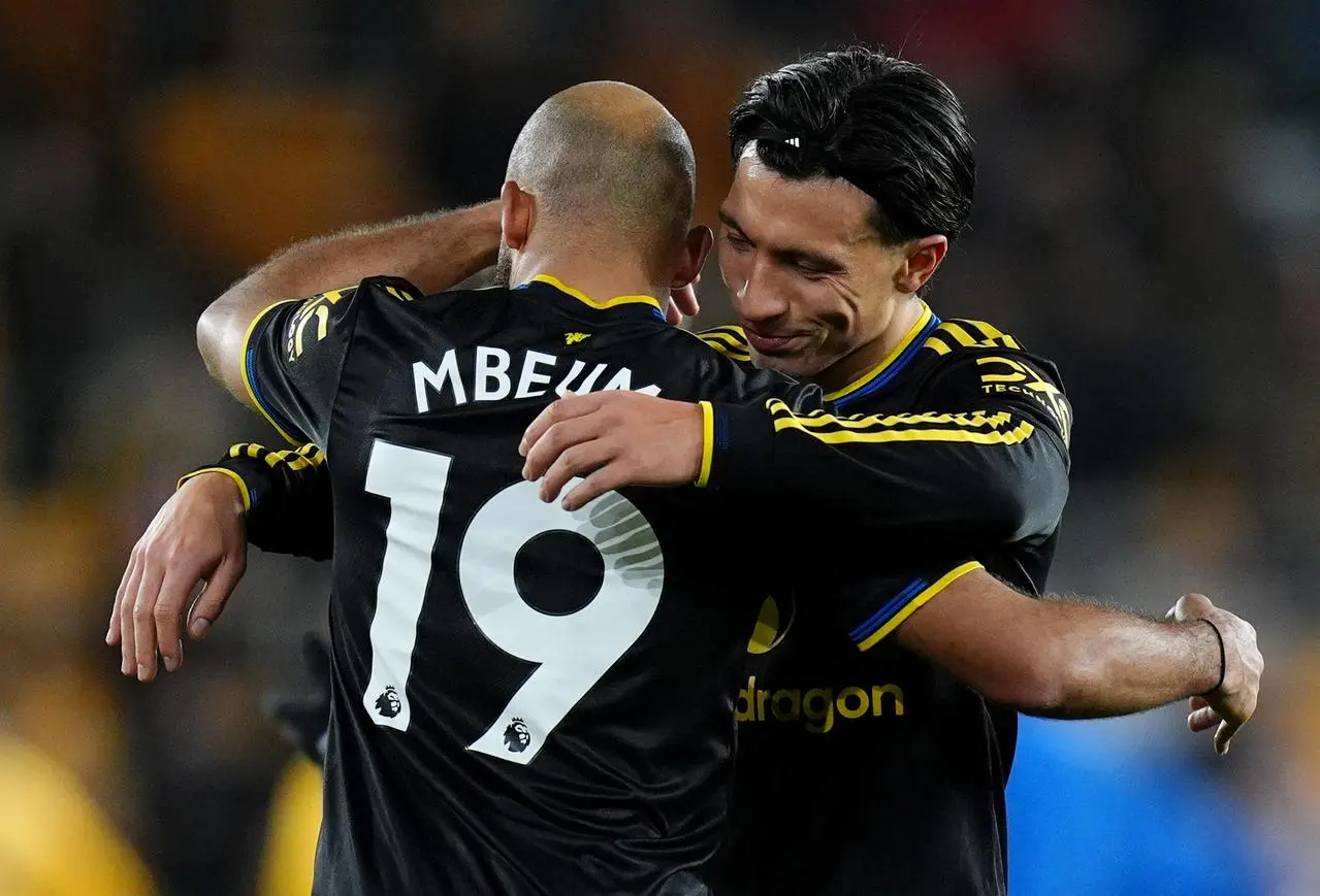 Bryan Mbeumo celebrates