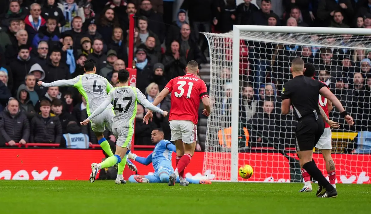 Tijjani Reijnders opens the scoring for Manchester City
