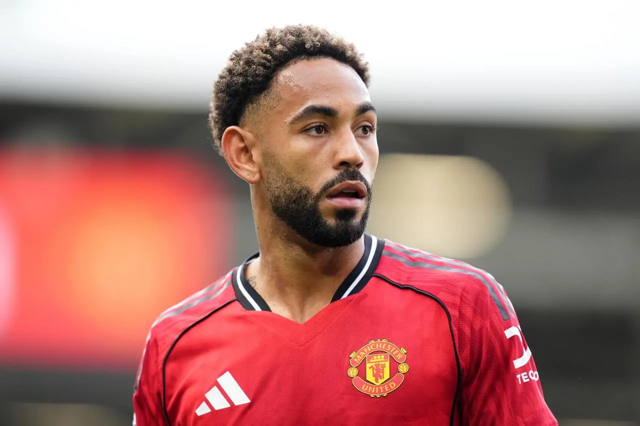 Thursday’s briefing: Arsenal march on and Celtic unveil new manager