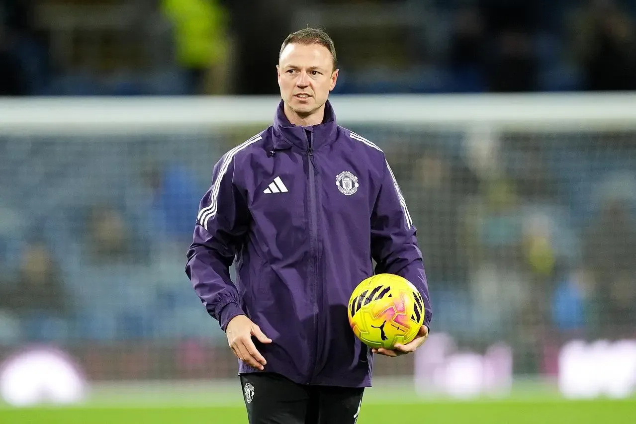 Jonny Evans with a ball as Manchester United warm up ahead of their game at Burnley