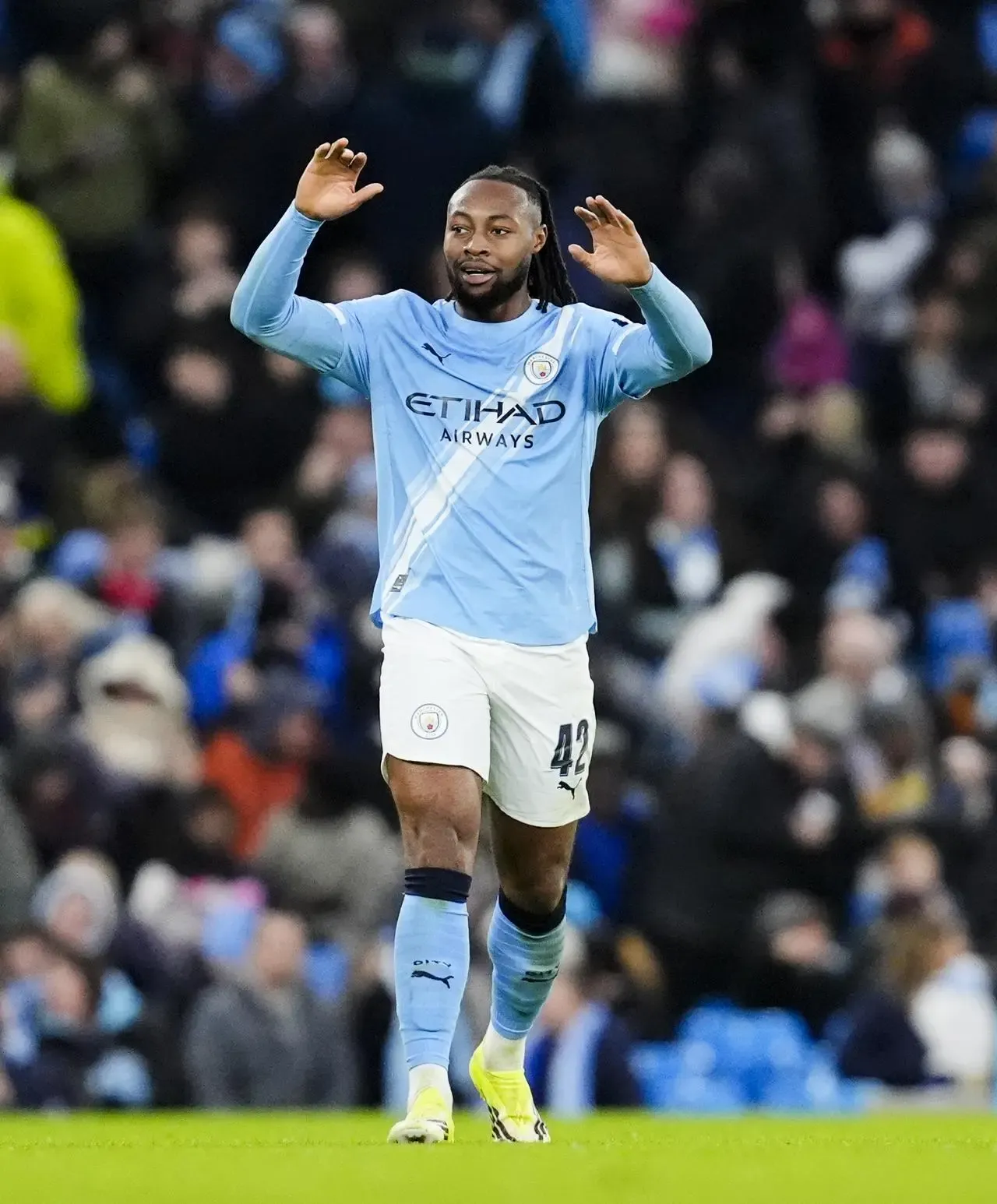 Antoine Semenyo celebrates